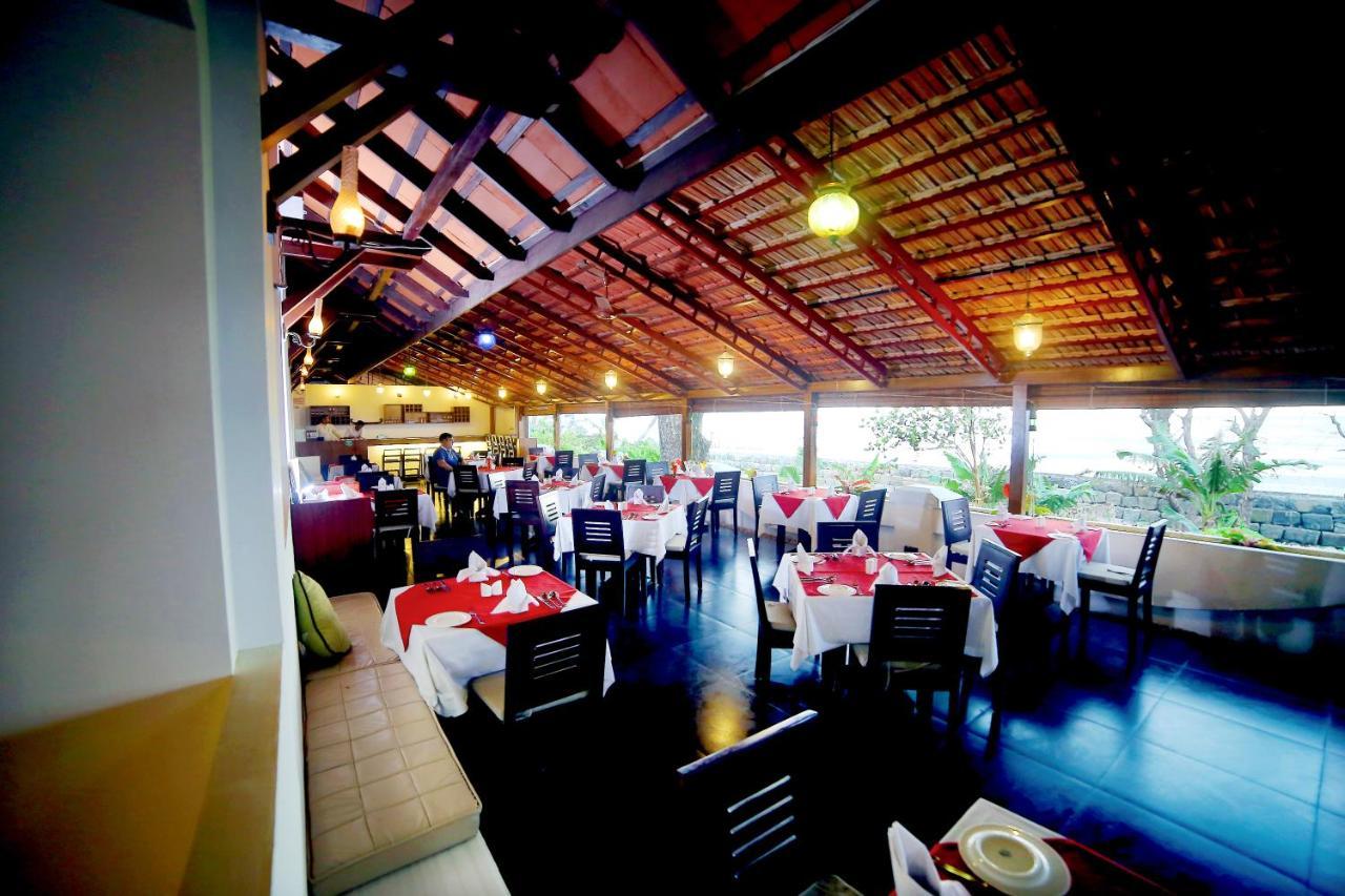 Old Lighthouse Bristow Hotel Kochi Extérieur photo