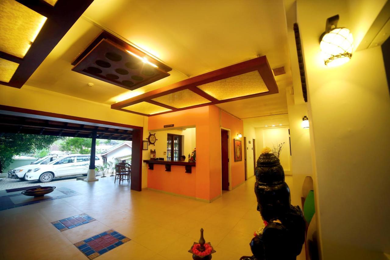 Old Lighthouse Bristow Hotel Kochi Extérieur photo