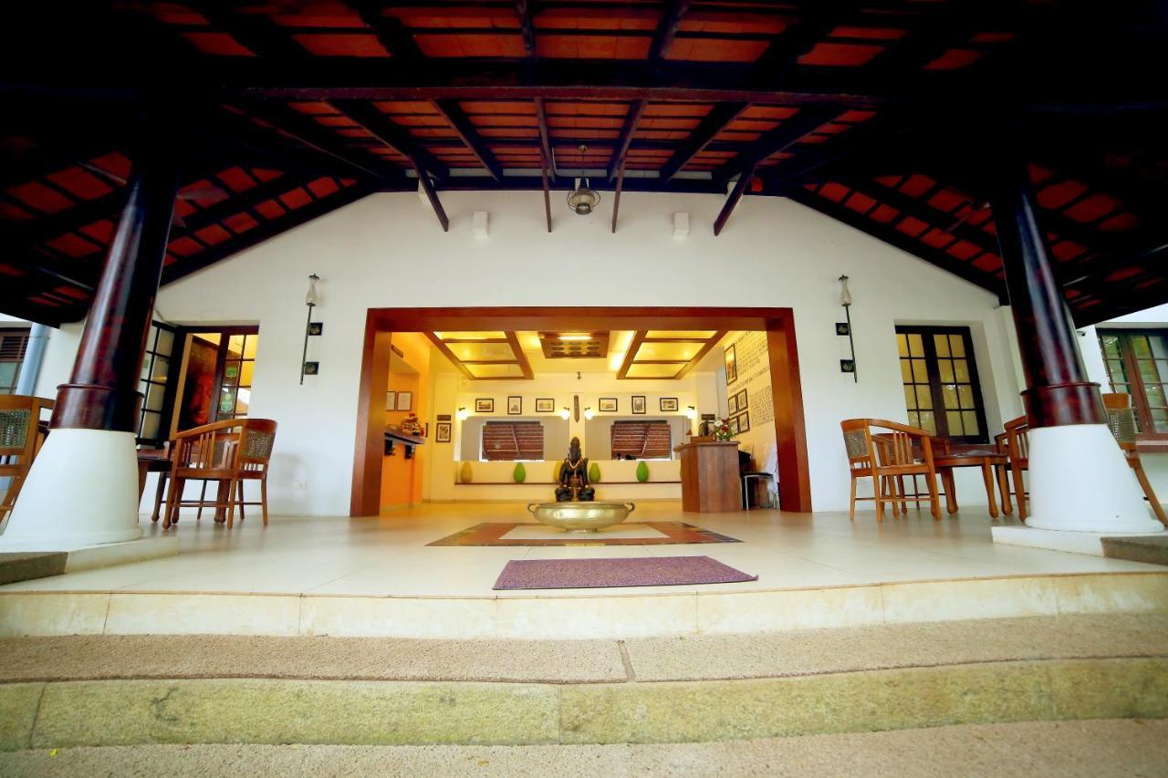 Old Lighthouse Bristow Hotel Kochi Extérieur photo