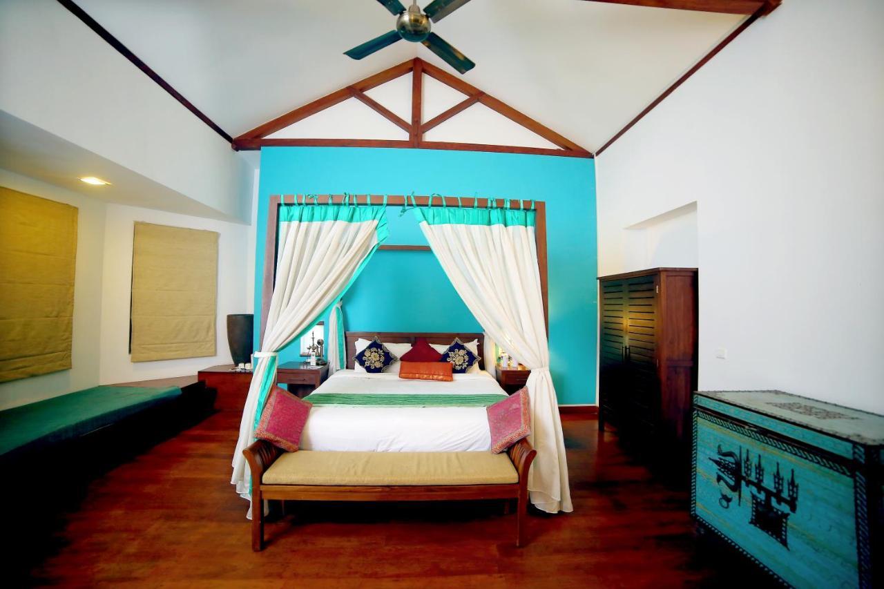 Old Lighthouse Bristow Hotel Kochi Extérieur photo