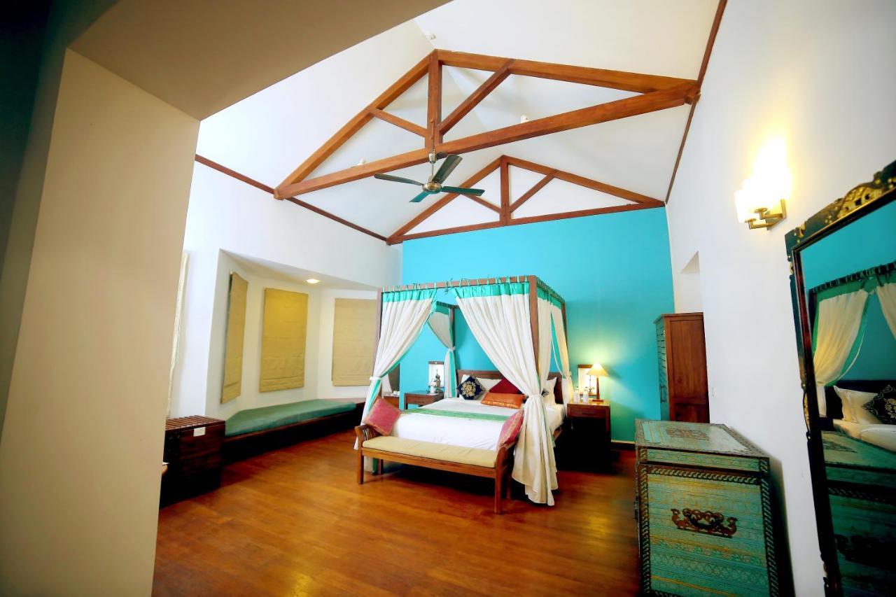Old Lighthouse Bristow Hotel Kochi Extérieur photo