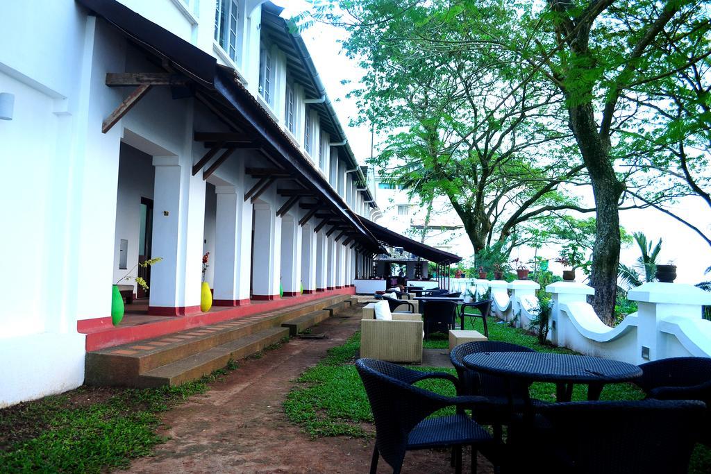 Old Lighthouse Bristow Hotel Kochi Extérieur photo