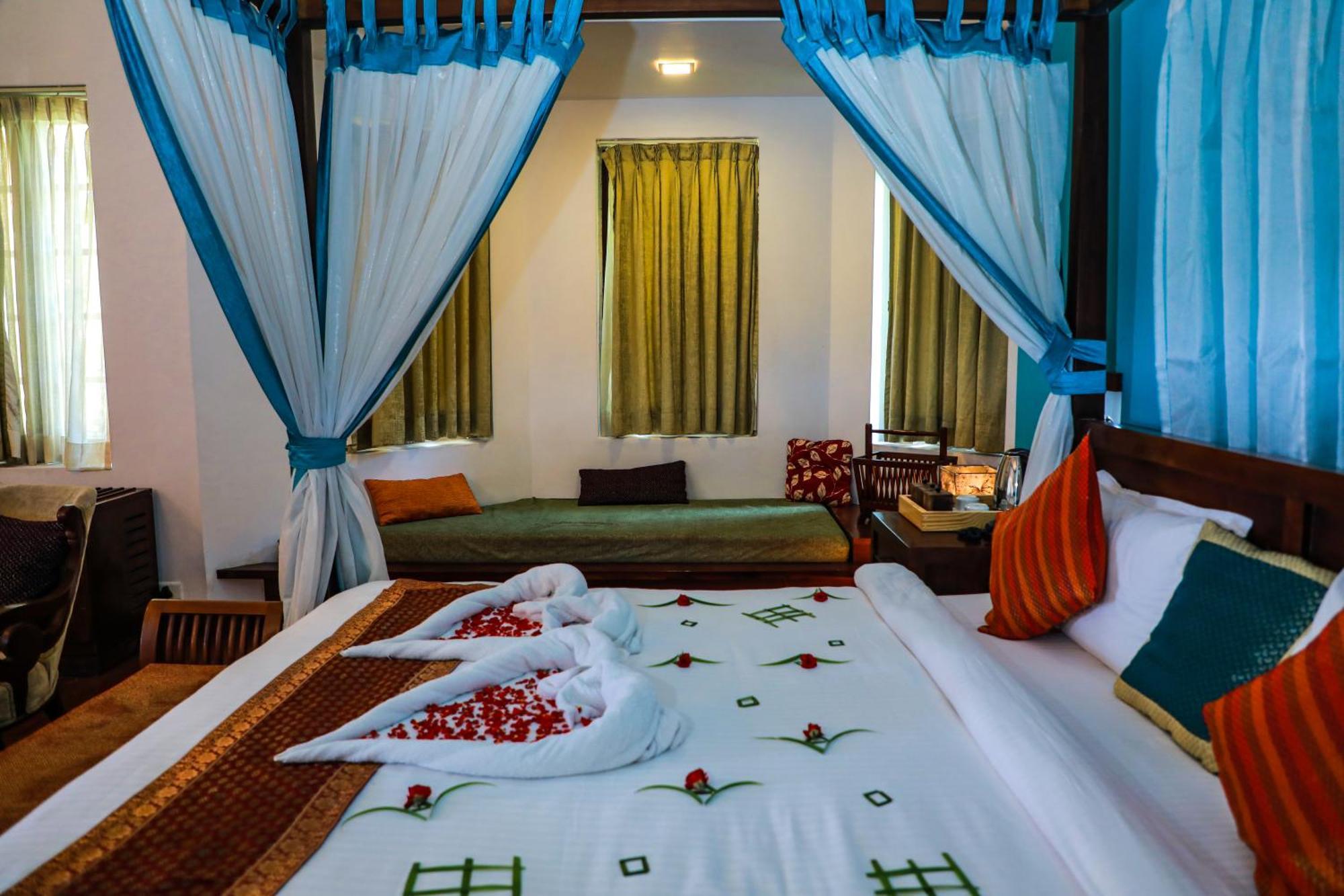 Old Lighthouse Bristow Hotel Kochi Extérieur photo