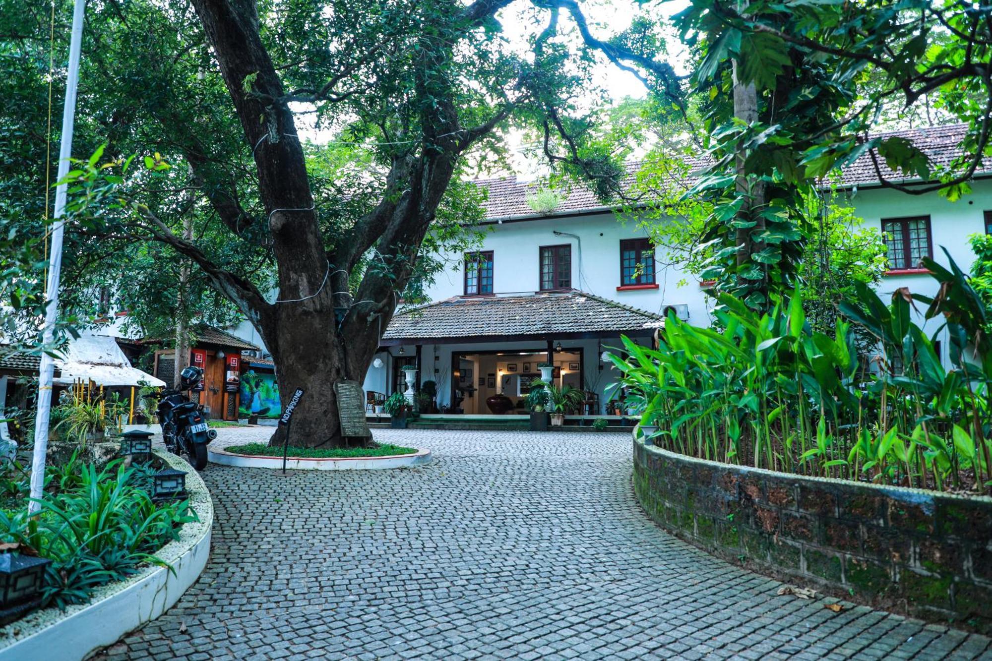 Old Lighthouse Bristow Hotel Kochi Extérieur photo